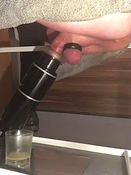 Snapshot of Inseminator69 chatting on December 15, 11:12 am Inseminator69 online show from December 15, 11:12 am