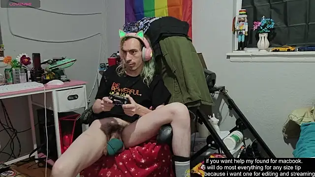 tallnerdyguy online show from October 15, 3:03 am