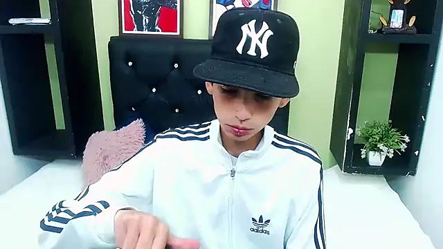 ttimy x boy online show from January 20, 8:40 pm