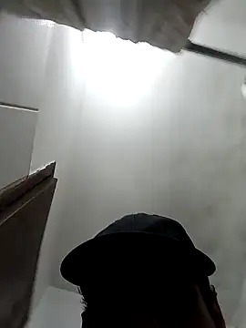 Snapshot of Gostozim7 chatting on December 21, 5:03 am Gostozim7 online show from December 21, 5:03 am