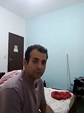 Snapshot of Gostozim7 chatting on February 9, 8:22 am Gostozim7 online show from February 9, 8:22 am