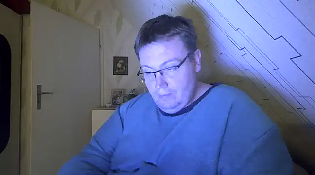 der alex38 online show from February 9, 7:30 pm