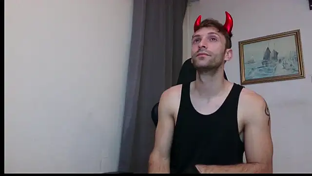 Snapshot of Ian_997 chatting on November 1, 6:17 am Ian 997 online show from November 1, 6:17 am