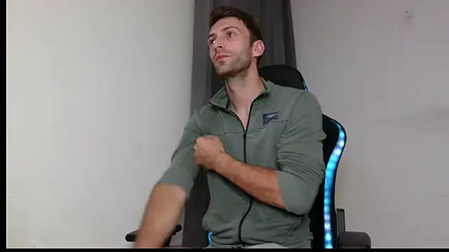 Snapshot of Ian_997 chatting on September 16, 3:51 am Ian 997 online show from September 16, 3:51 am