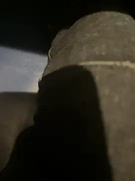 Snapshot of Hideen-real-face chatting on September 20, 7:30 am Hideen-real-face online show from September 20, 7:30 am