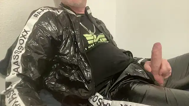 Nikeproll online show from March 28, 6:52 pm