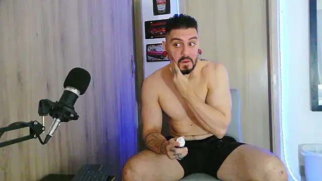 Aaron kwok28 online show from January 11, 12:59 am