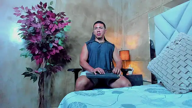 marc ginale online show from October 28, 1:19 am