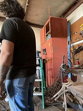 Snapshot of yomanfriend chatting on December 28, 7:43 pm yomanfriend online show from December 28, 7:43 pm