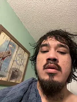 Snapshot of yomanfriend chatting on January 19, 11:21 pm yomanfriend online show from January 19, 11:21 pm