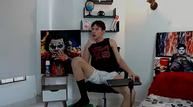 flowers18 online show from February 1, 8:47 pm