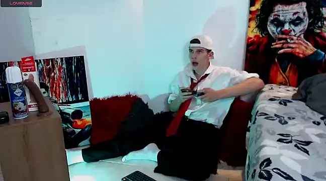 flowers18 online show from March 3, 10:07 pm