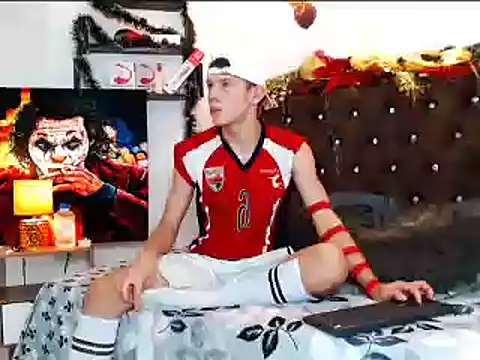 flowers18 online show from December 6, 9:02 pm