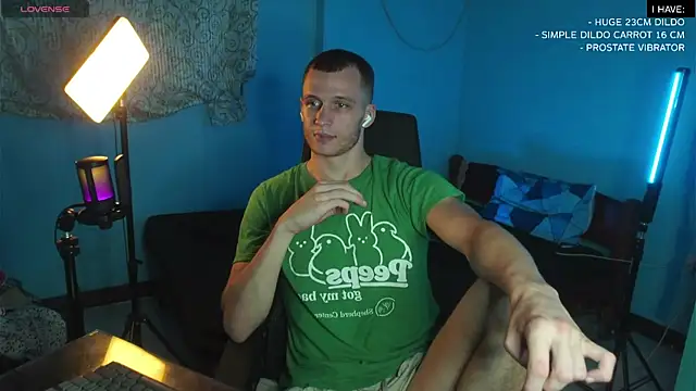 Snapshot of mickeypict chatting on February 15, 2:22 pm mickeypict online show from February 15, 2:22 pm