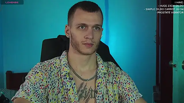 Snapshot of mickeypict chatting on March 3, 6:24 am mickeypict online show from March 3, 6:24 am