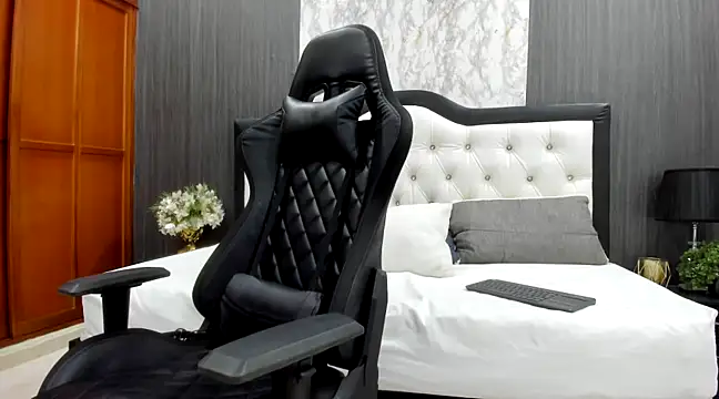 wisdonsenecax online show from January 29, 2:42 pm