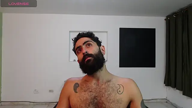 Snapshot of Drogamma chatting on February 15, 5:30 am Drogamma online show from February 15, 5:30 am