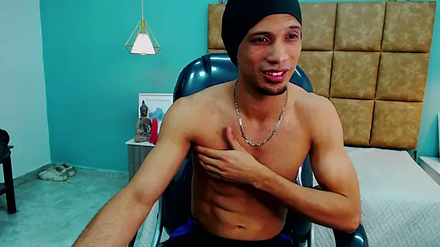 SonicJ25 online show from January 4, 3:29 am