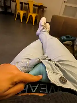 cricrimsBarcelona online show from January 8, 9:01 pm