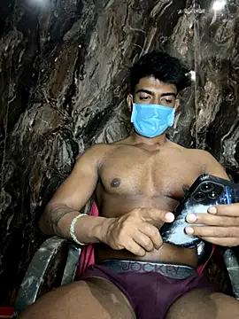 rony6663 online show from December 3, 5:30 pm