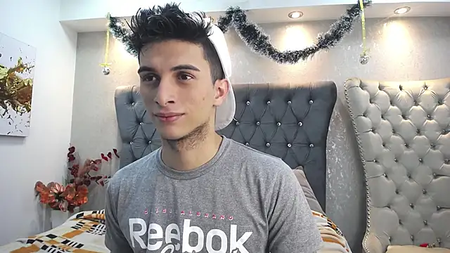 Snapshot of MrWilliseo chatting on January 2, 8:02 pm MrWilliseo online show from January 2, 8:02 pm