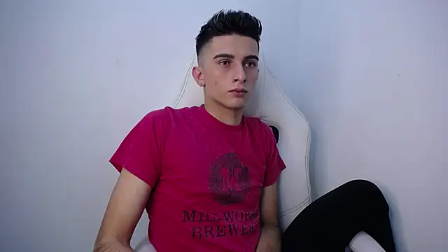 Snapshot of MrWilliseo chatting on December 7, 8:16 pm MrWilliseo online show from December 7, 8:16 pm