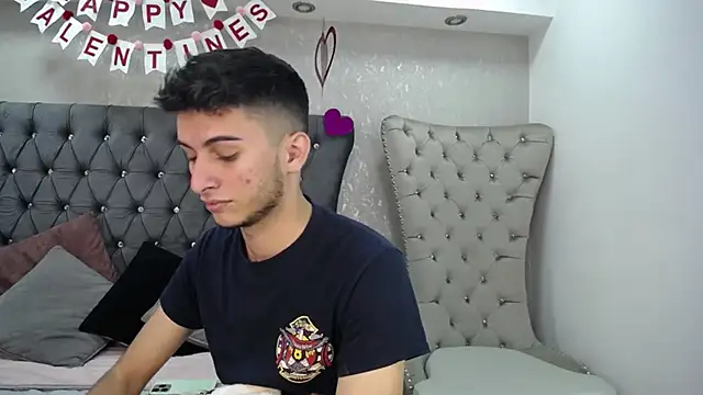 Snapshot of MrWilliseo chatting on February 9, 8:13 pm MrWilliseo online show from February 9, 8:13 pm