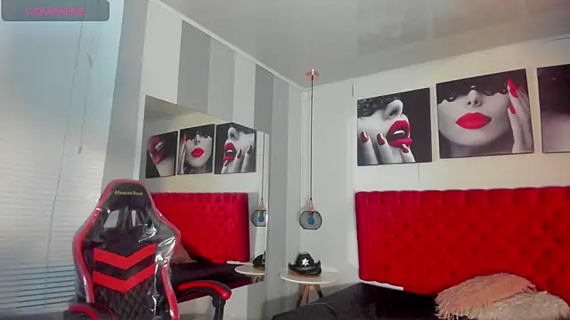 Snapshot of KENDER21_ chatting on February 19, 12:33 pm KENDER21  online show from February 19, 12:33 pm