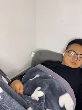 lixiaoshuai8 online show from November 28, 6:38 am