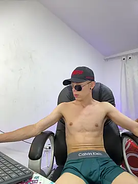 Daddyrich 632 online show from May 15, 12:57 pm