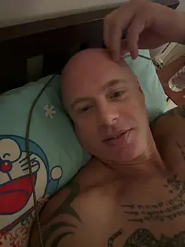 luv2masterb8247 online show from February 10, 12:41 am