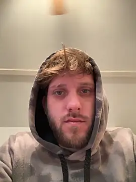 seantolliver57378 online show from October 31, 11:52 pm