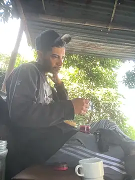 Jestebanano online show from March 19, 1:36 pm