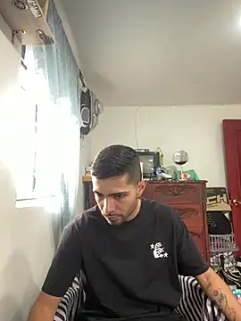 Jestebanano online show from March 12, 6:59 pm