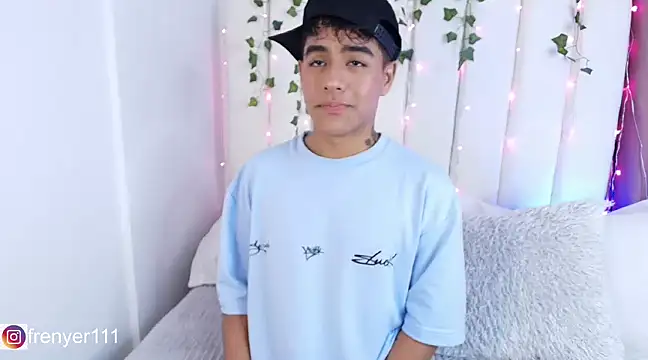 kiing azahell online show from January 5, 3:22 am