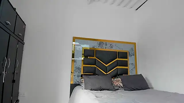 MattDevon online show from October 4, 10:14 pm