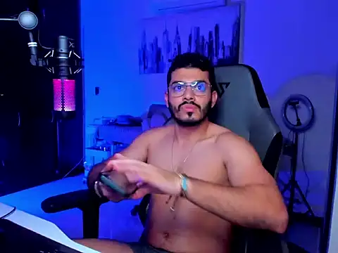 BrunoD31 online show from February 8, 5:24 am