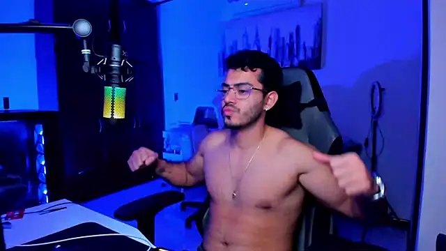 BrunoD31 online show from November 17, 5:10 am