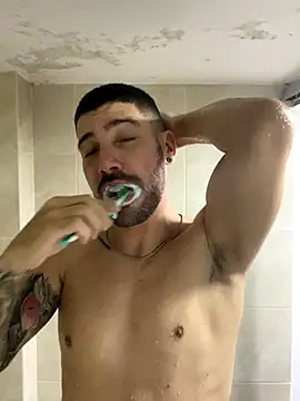 Guyinthemountain online show from September 8, 11:15 pm