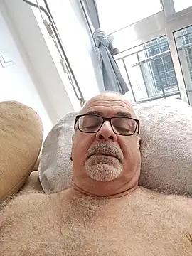 Satiro Sevilla online show from November 4, 3:24 pm