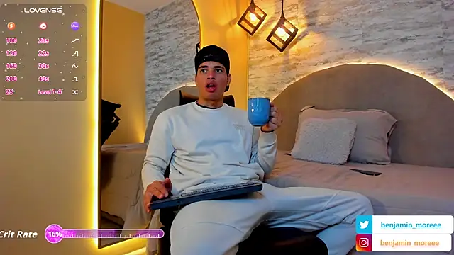 Benjamin More online show from September 24, 11:52 am