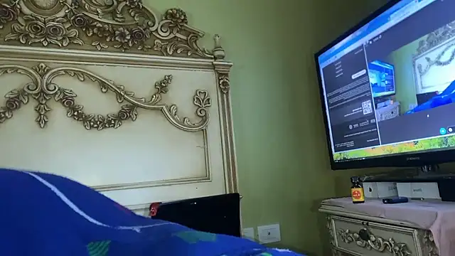 emylolo9 online show from January 4, 7:03 am