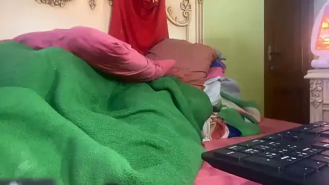 emylolo9 online show from January 9, 12:03 am