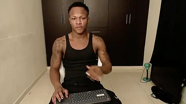 Snapshot of Alid_17 chatting on October 8, 6:07 am Alid 17 online show from October 8, 6:07 am