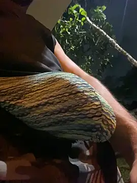 Snapshot of dantedesirexx chatting on February 1, 5:07 am dantedesirexx online show from February 1, 5:07 am