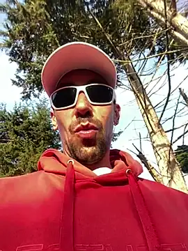 Snapshot of dantedesirexx chatting on March 2, 11:52 am dantedesirexx online show from March 2, 11:52 am