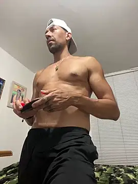 Snapshot of dantedesirexx chatting on February 21, 11:54 pm dantedesirexx online show from February 21, 11:54 pm