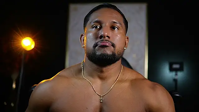 Snapshot of CallumMuscle chatting on September 14, 8:33 pm CallumMuscle online show from September 14, 8:33 pm