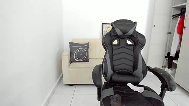 enzo sloran online show from April 12, 5:25 pm