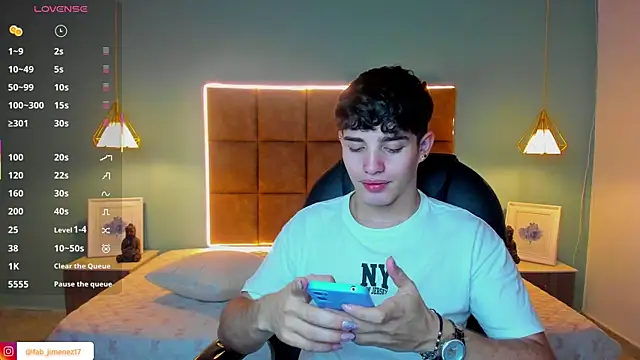 AlejooTwink online show from September 19, 8:19 pm